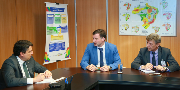 Brasil e Rússia discutem cooperação na área energética