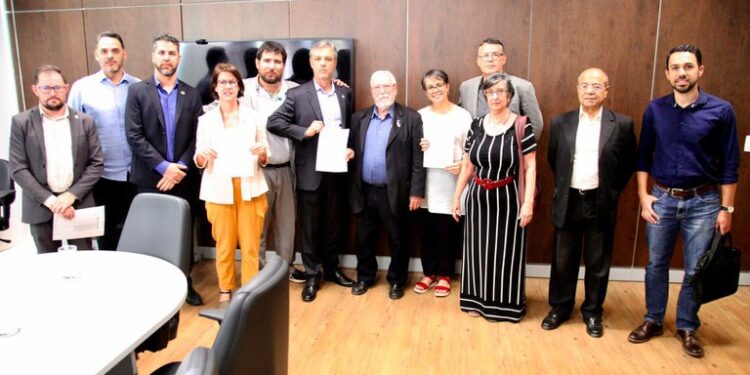 MDA assina acordo com peritos do INCRA