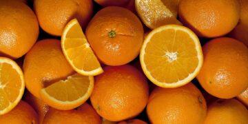 Oferta restrita da laranja deve manter preços em alta