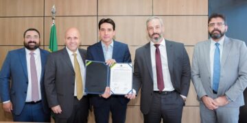 Governo deve investir R$ 280 milhões para obras de dragagem no rio Solimões