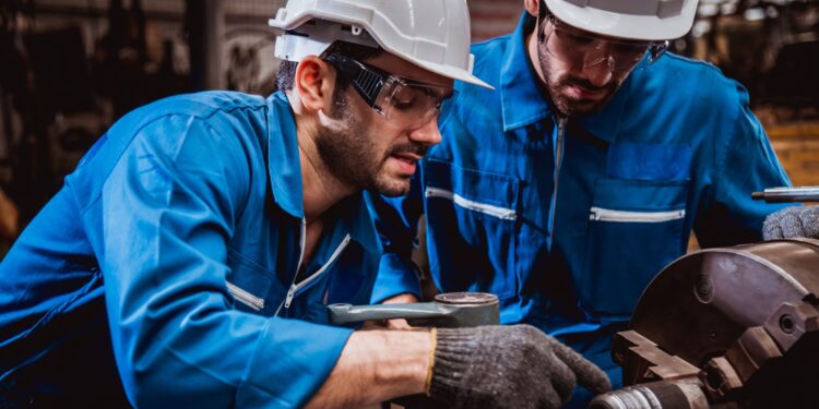 PIB cresce 3,3% em um ano e 1,4% no segundo trimestre