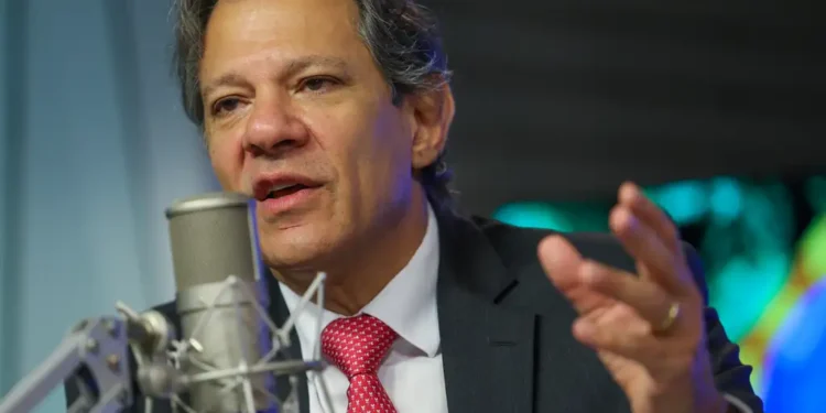 Fazenda eleva previsão de crescimento do PIB mas variação do agro segue negativa