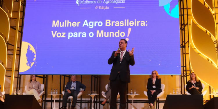 Fávaro sobre atuação feminina no agro: ‘As mulheres estão transformando o campo’