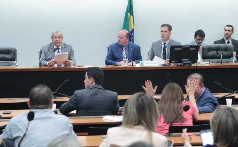 Comissão aprova Medidas Provisórias para auxílio ao Rio Grande do Sul