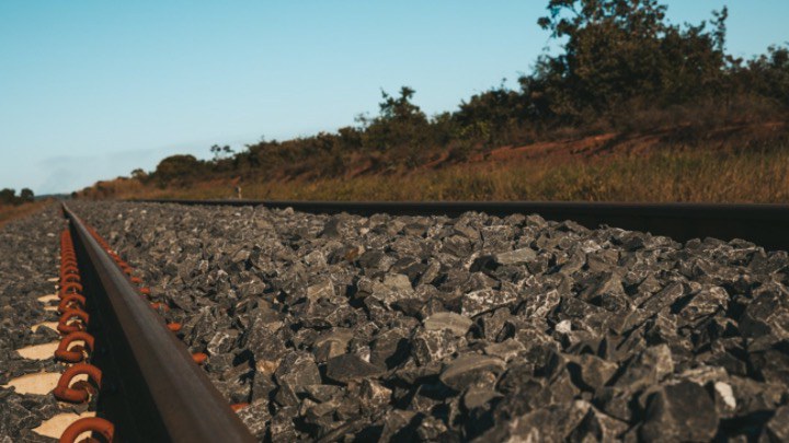 Acordo viabiliza continuidade das obras da Ferrovia FIOL e titulação de terras quilombolas