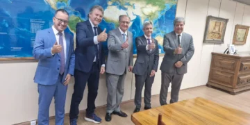 Abrafrutas debate avanço do PL 715/23 em encontro com Geraldo Alckmin