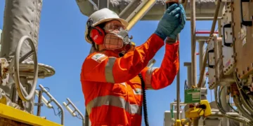 Plataforma mais antiga do pré-sal tem vida útil estendida