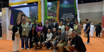 CNA e cafeicultores brasileiros promovem o produto durante feira em Dubai