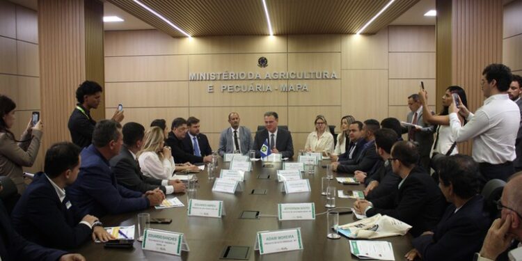 Mapa recebe prefeitos, durante Encontro Nacional em Brasília