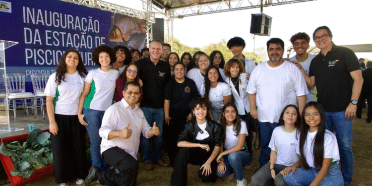 Fávaro participa de cerimônia de entrega de estação de piscicultura e horta tecnológica em Mato Grosso