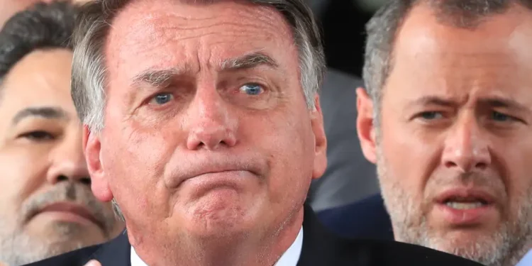 STF decreta prisão domiciliar de Jair Bolsonaro por descumprimento de medidas cautelares