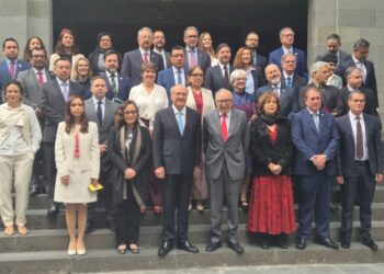 Brasil e México ampliam cooperação em saúde com acordos sobre vacinas de mRNA e confiança regulatória