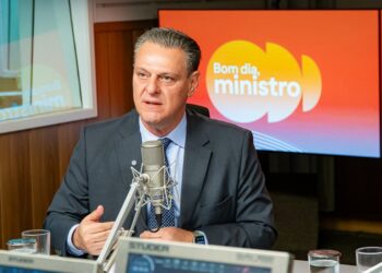 Ministro Carlos Fávaro acompanha Lula em missão histórica à Malásia para reforçar cooperação em ciência e tecnologia