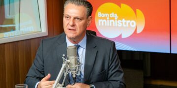 Ministro Carlos Fávaro acompanha Lula em missão histórica à Malásia para reforçar cooperação em ciência e tecnologia