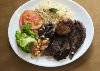 Brasil atinge recorde de consumo de proteínas e se consolida como potência em segurança alimentar