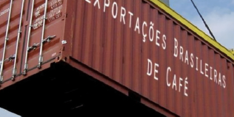 Cecafé celebra retirada de tarifa de 40% sobre café pelos EUA, mas segue negociando isenção para café solúvel