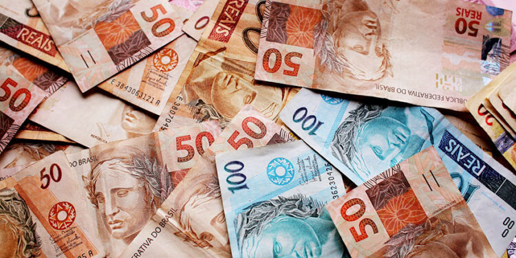 Mercado reduz projeção de inflação para 2025 e IPCA volta ao intervalo da meta