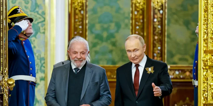 Lula e Putin conversam sobre Venezuela e defendem soberania do país