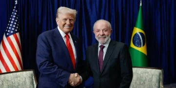 Lula sugere a Trump Conselho da Paz restrito a Gaza e inclusão da Palestina em telefonema; visita a Washington é acordada