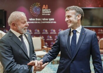 Lula e Macron reforçam cooperação bilateral e discutem agenda global à margem de cúpula na Índia
