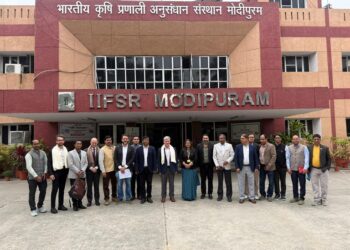 Teixeira visita instituto agrícola indiano e propõe cooperação em agroecologia