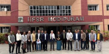 Teixeira visita instituto agrícola indiano e propõe cooperação em agroecologia